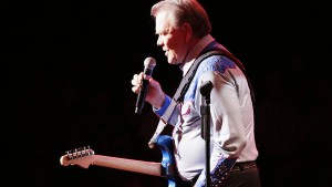 Glen Campbell on stage, in "Glen Campbell: I'll Be Me"